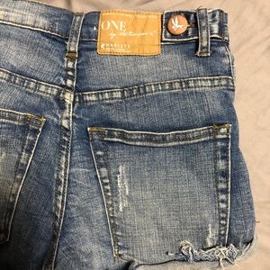 One teaspoon shorts